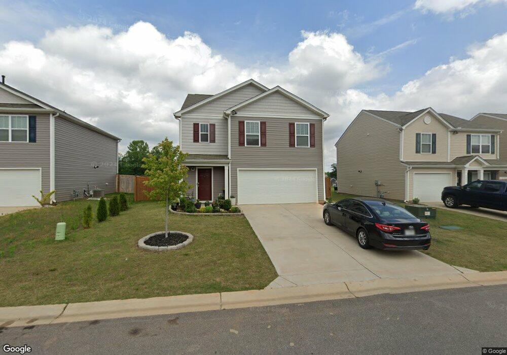 5052 Pratt Dr, Boiling Springs, SC 29316 - photo 1