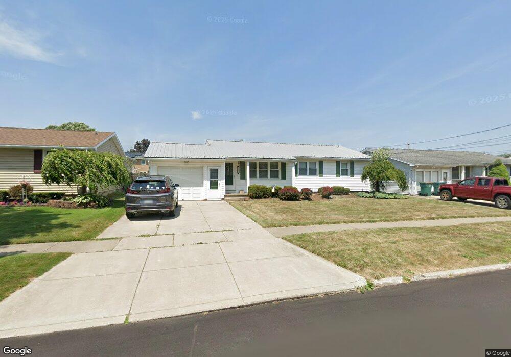 840 Remington Dr, North Tonawanda, NY 14120 - photo 1