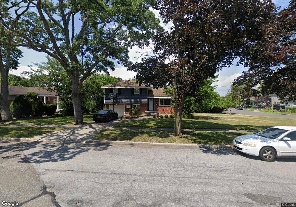 2835 Eastern Blvd, Baldwin, NY 11510 - photo 1