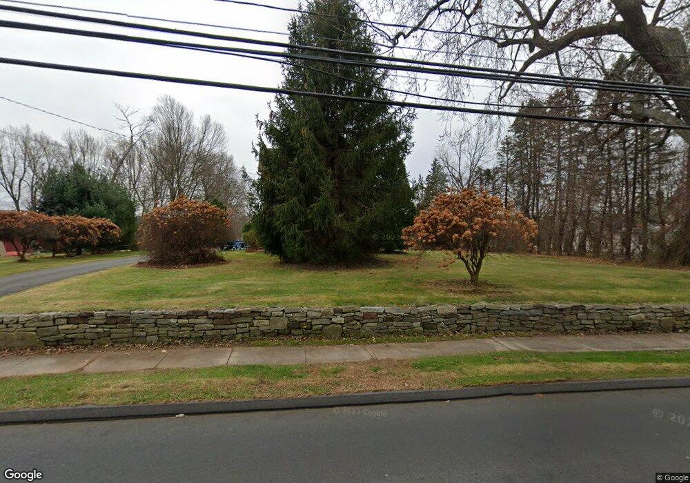 98 Neipsic Rd, Glastonbury, CT 06033 - photo 1