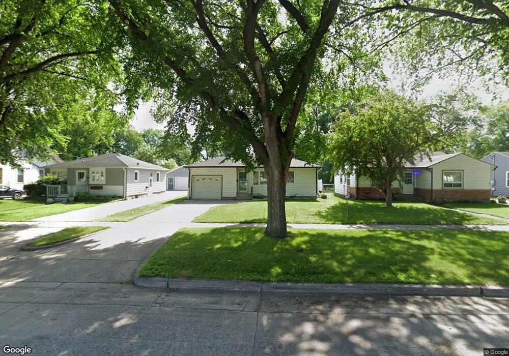 1430 14th St S, Fargo, ND 58103 - photo 1
