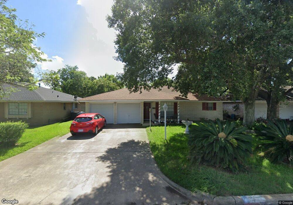 1124 Mahlmann St, Rosenberg, TX 77471 - photo 1