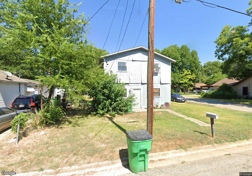 1008 S Morris St, Gainesville, TX 76240 - photo 1