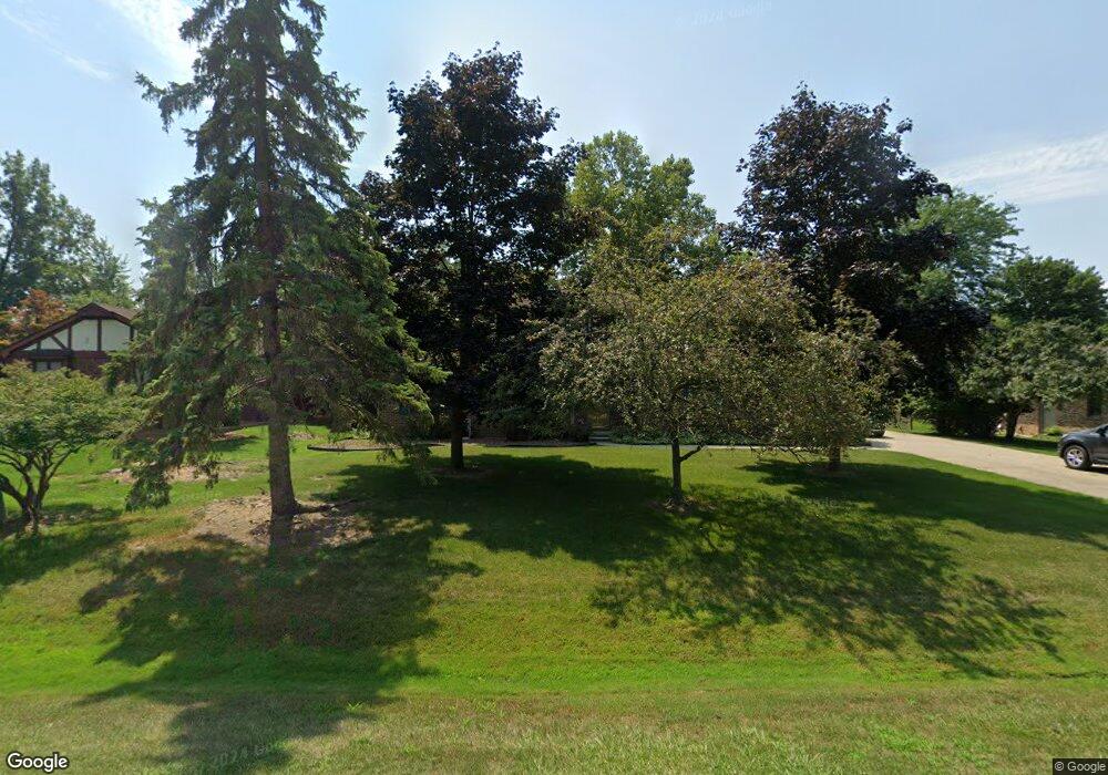 7807 Stout Ave, Grosse Ile, MI 48138 - photo 1