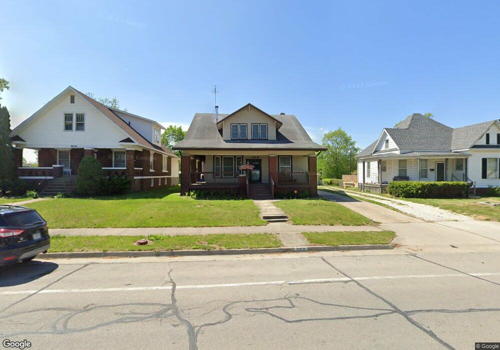 908 W Rollins St, Moberly, MO 65270 - photo 1