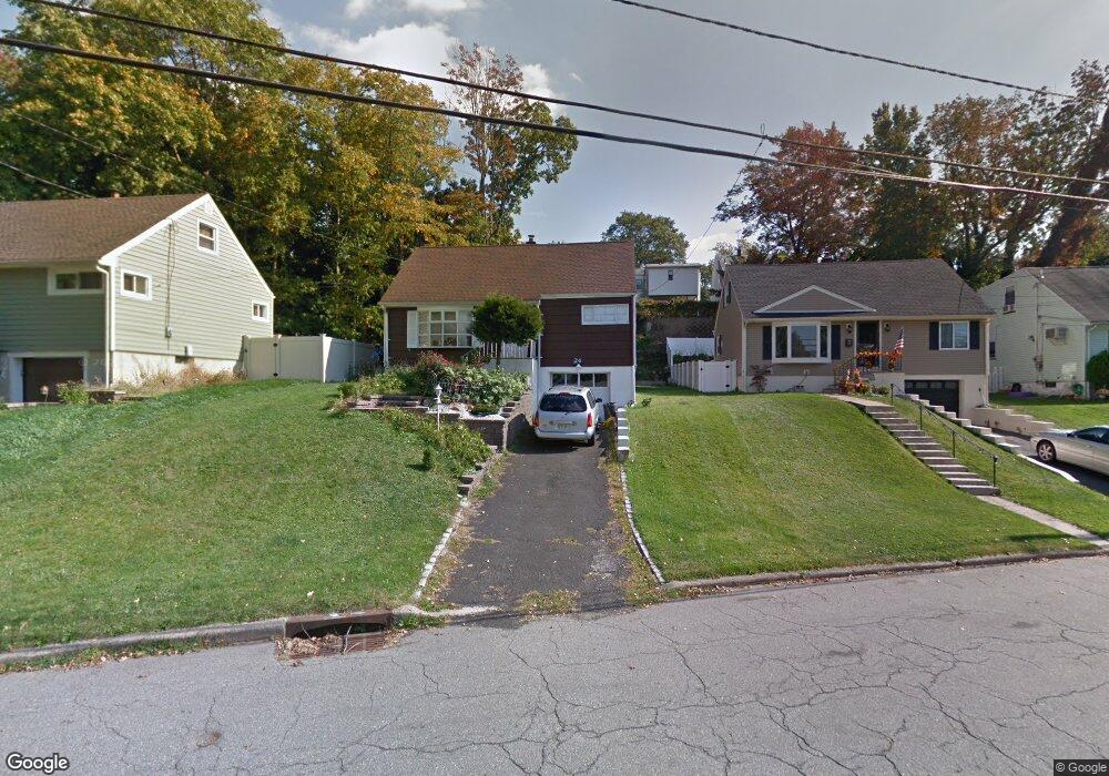 24 Phyllis Rd, West Orange, NJ 07052 - photo 1