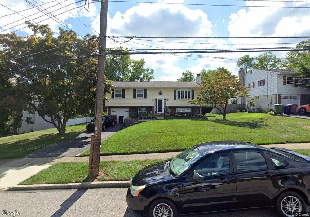 8 School Ln, Willow Grove, PA 19090 - photo 1