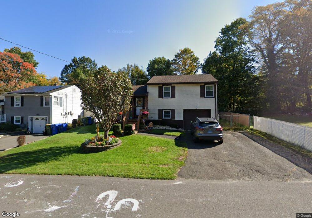 103 Shadee Ln, Waterbury, CT 06706 - photo 1