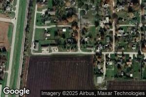 622 S Locust St, Arcola, IL 61910