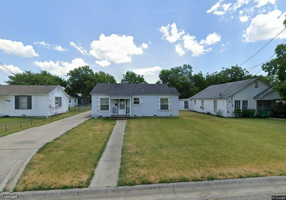 404 N Howeth St, Gainesville, TX 76240 - photo 1