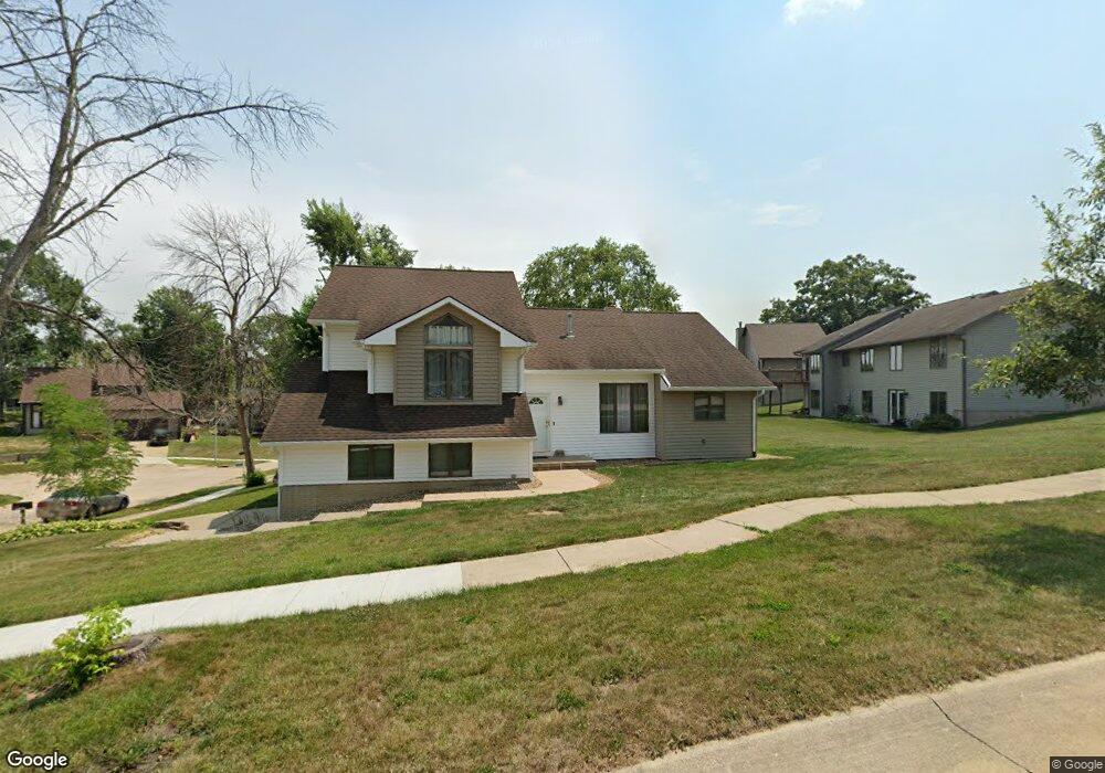 1845 Hidden Hollow Ct NW, Cedar Rapids, IA 52405 - photo 1