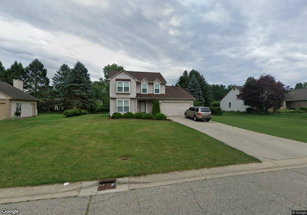 2548 West Bloomfield Oaks Dr, West Bloomfield, MI 48324 - photo 1