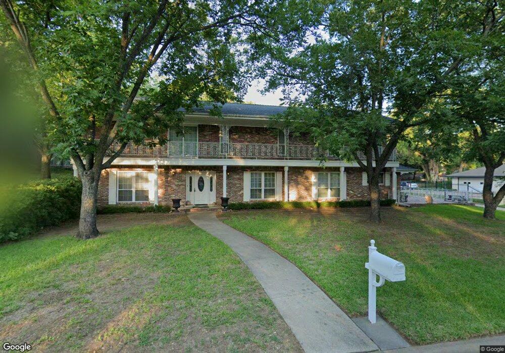 1000 Overhill Dr, Bedford, TX 76022 - photo 1