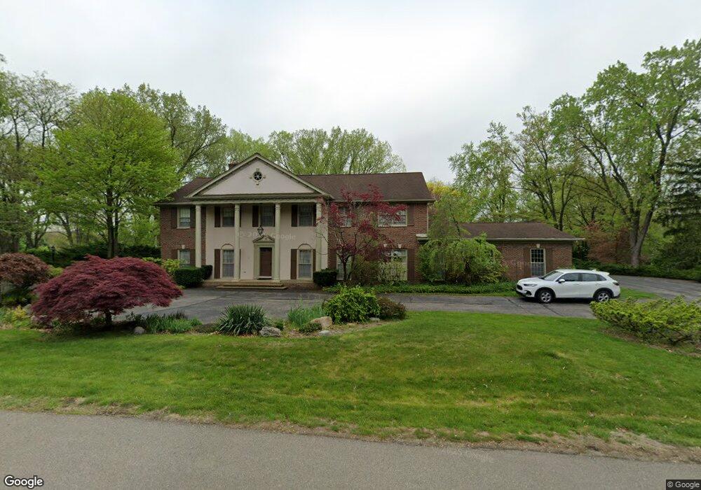 490 Dunston Rd, Bloomfield Hills, MI 48304 - photo 1