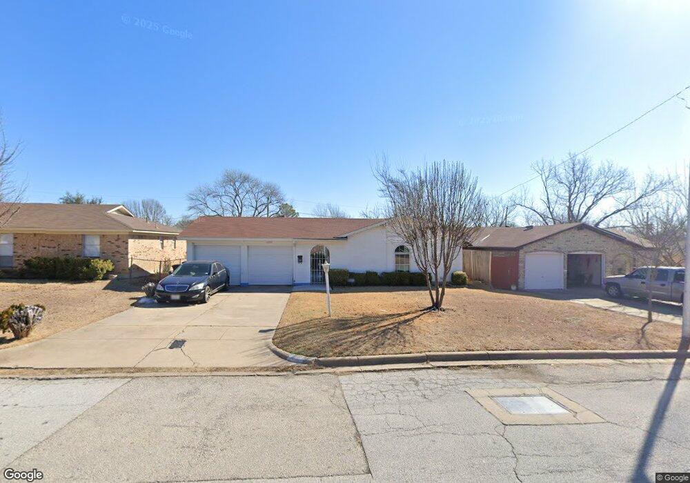 6609 Vega Dr, Fort Worth, TX 76133 - photo 1