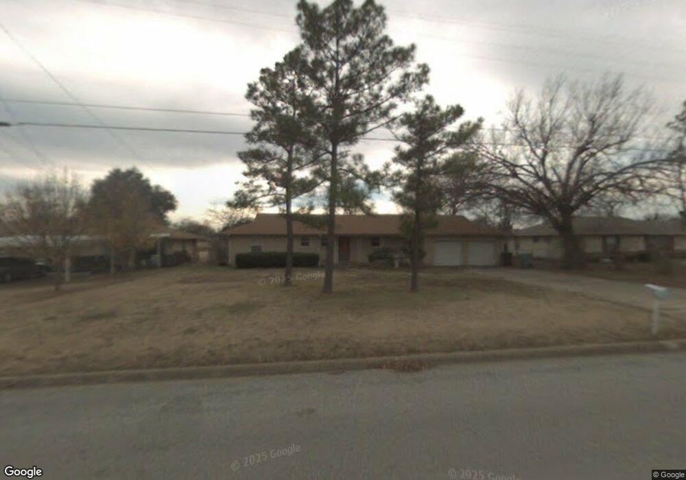 1608 E Peyton St, Sherman, TX 75090 - photo 1