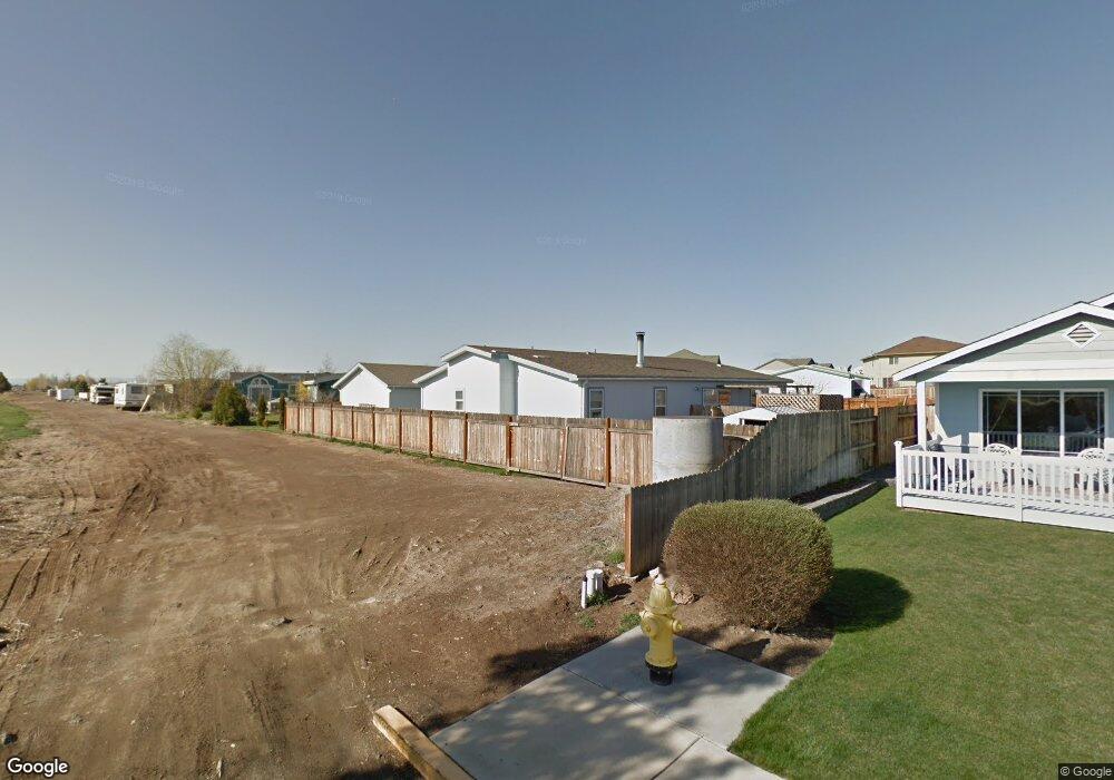 866 NE Shoshone Ct, Redmond, OR 97756 - photo 1