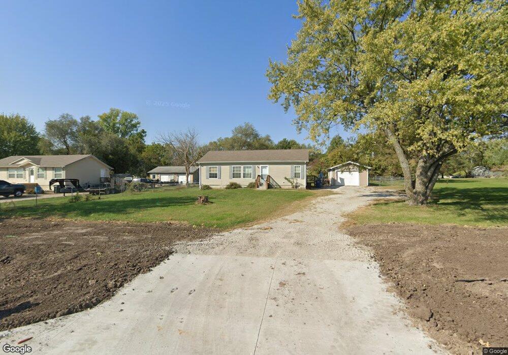 904 N Ward Rd, Raymore, MO 64083 - photo 1