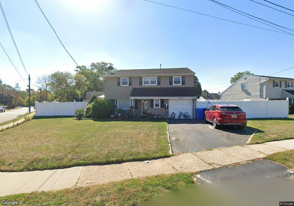 77 Pine St, Iselin, NJ 08830 - photo 1