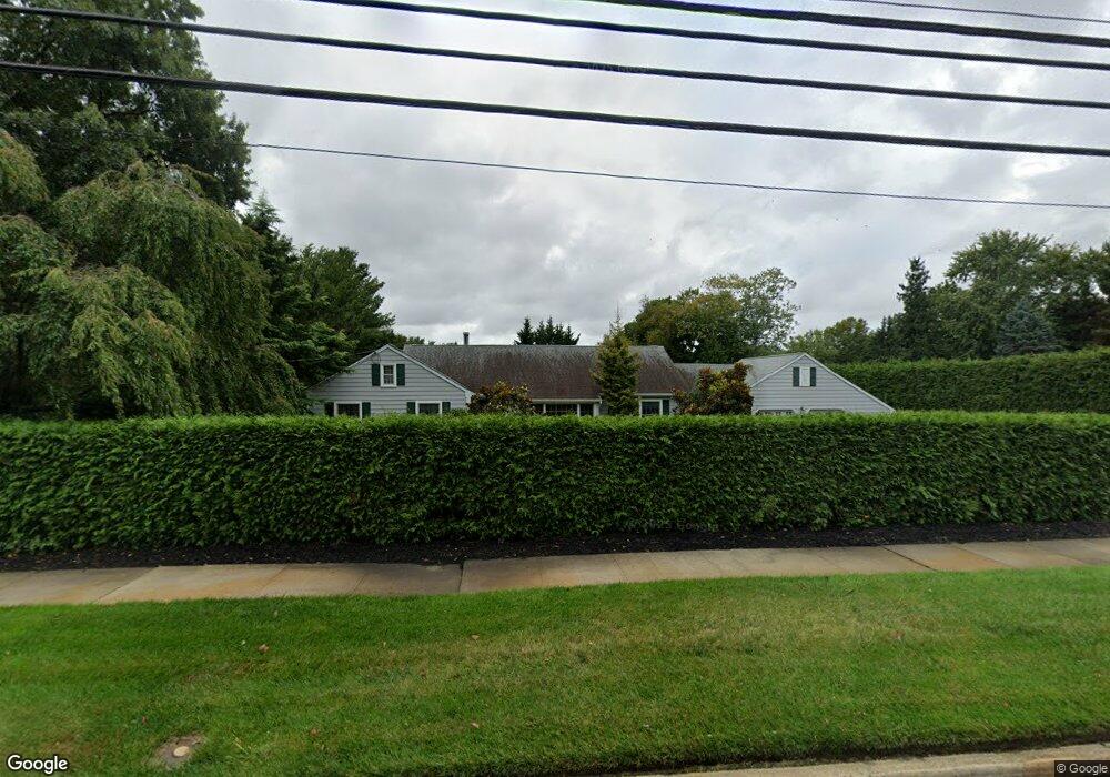 920 Nutswamp Rd, Middletown, NJ 07748 - photo 1