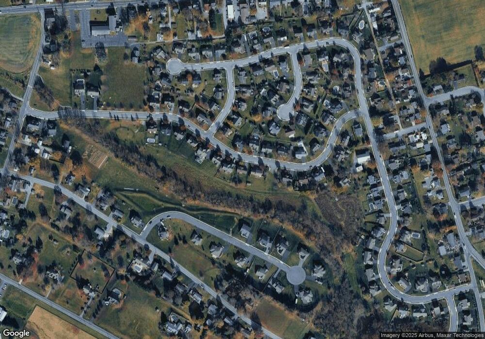 228 Barnwell Ln, Palmyra, PA 17078 - photo 1