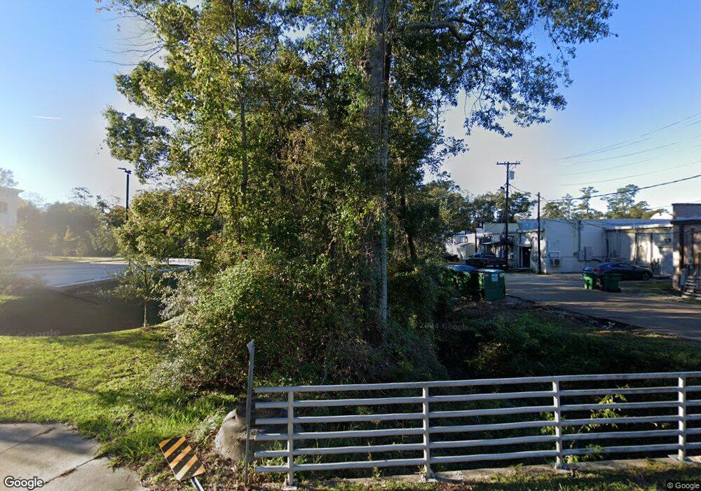 209 S Tyler St, Covington, LA 70433 - photo 1