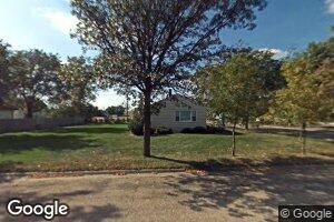 1214 W 2nd St, Redfield, SD 57469