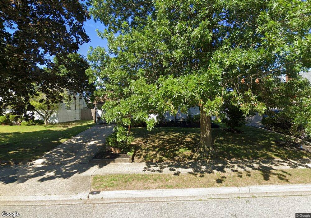 22 Springtime Ln E, Levittown, NY 11756 - photo 1