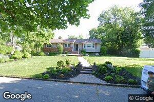 21 Terrace Ln, Smithtown, NY 11787