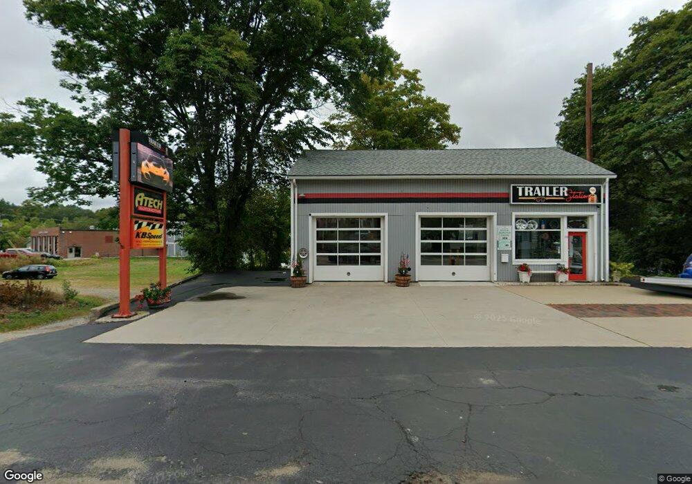 114 Nashua St unit 114, Milford, NH 03055 - photo 1