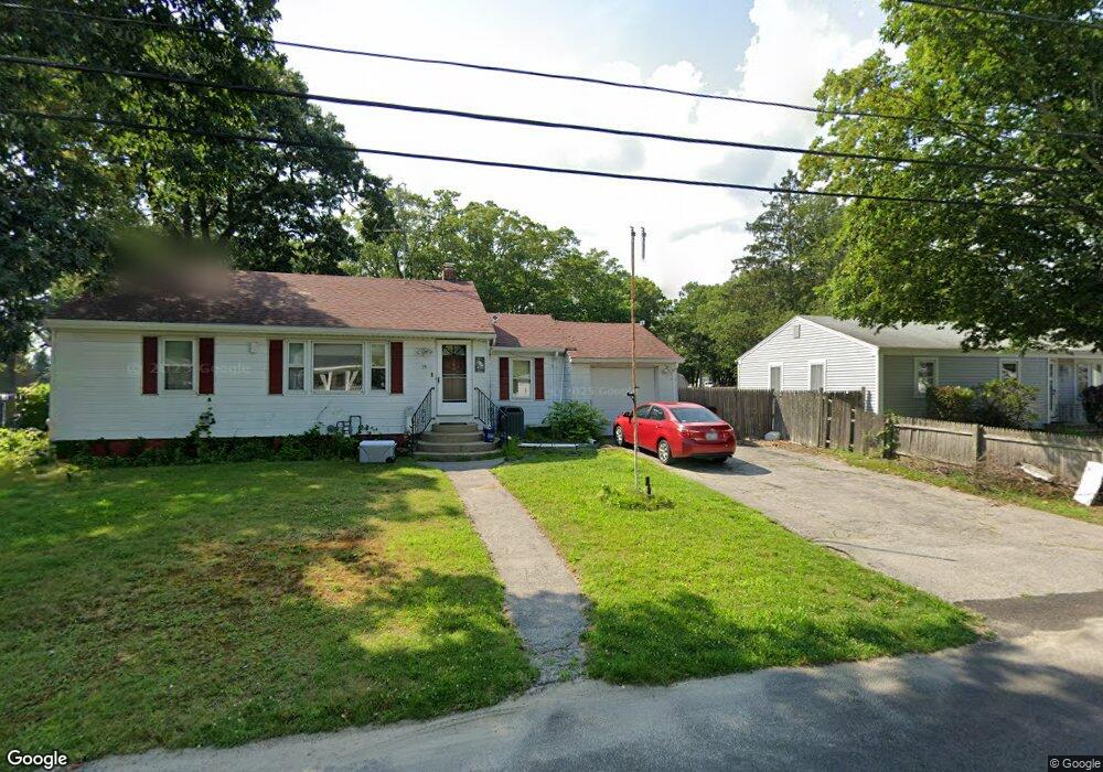 19 Burgess Dr, Warwick, RI 02886 - photo 1