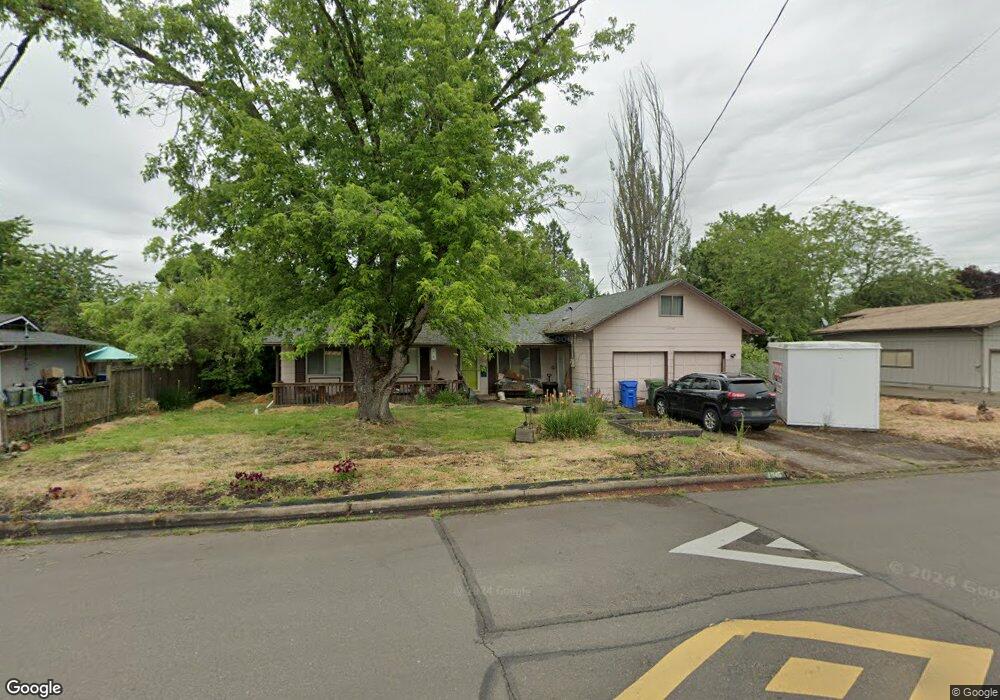 1945 Minda Dr, Eugene, OR 97401 - photo 1