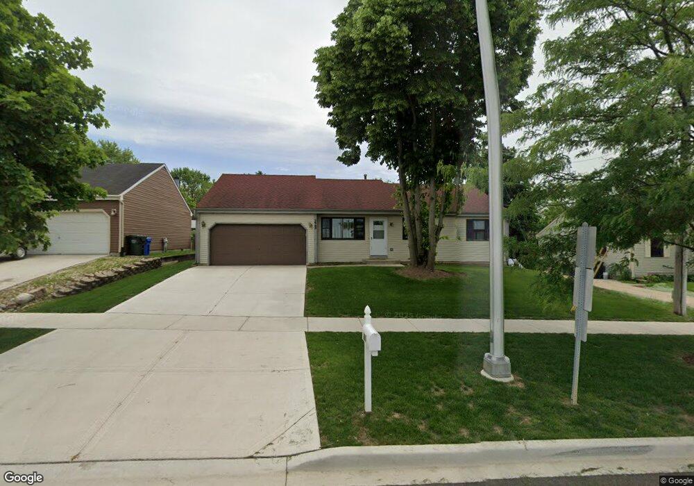 225 Bolz Rd, Carpentersville, IL 60110 - photo 1
