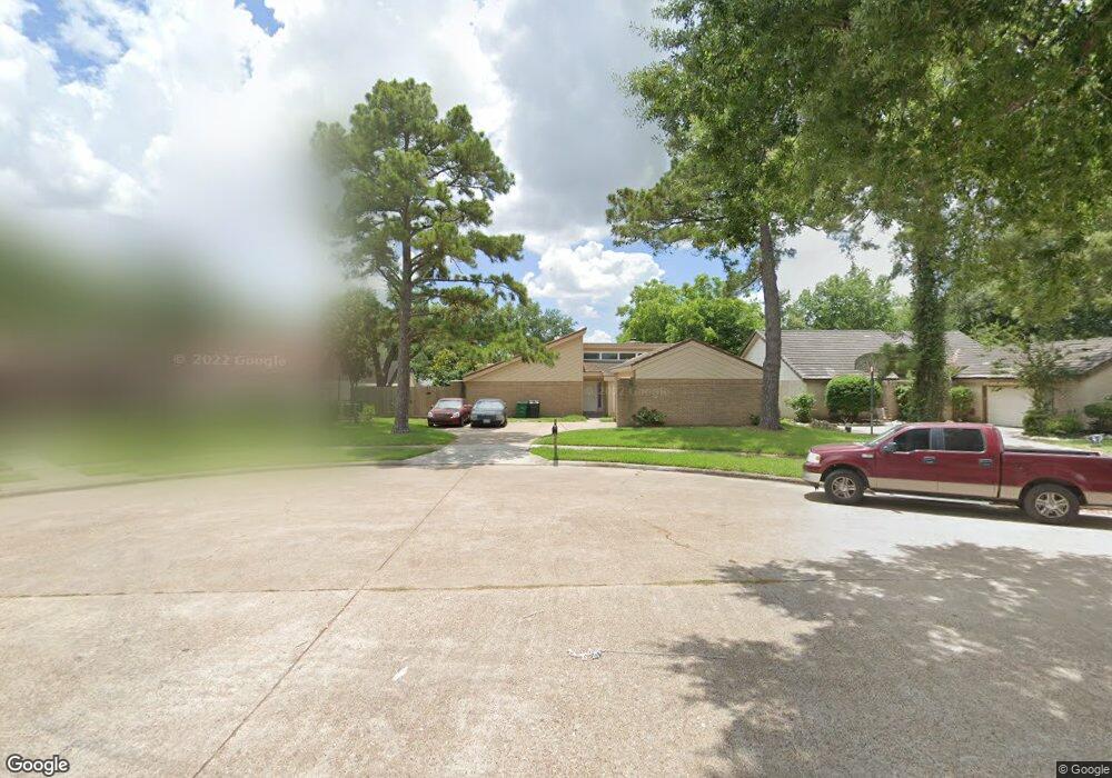 3807 Saratoga Dr, Houston, TX 77088 - photo 1