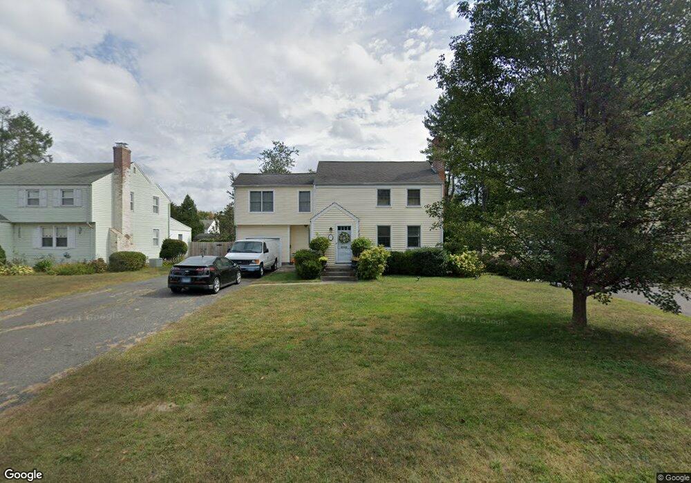 8 Shadow Ln, West Hartford, CT 06110 - photo 1