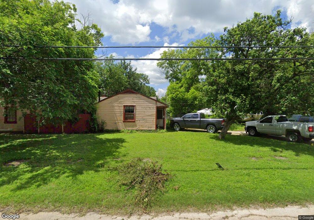 1307 N Buffalo Ave, Cleburne, TX 76033 - photo 1
