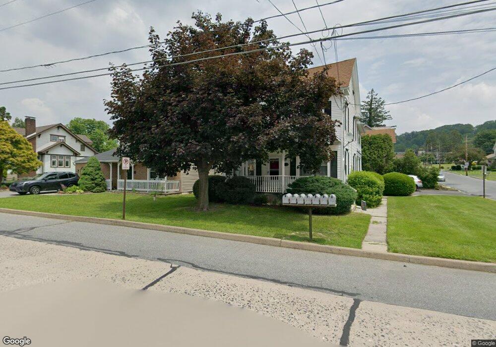 525 Washington St unit 2, Walnutport, PA 18088 - photo 1