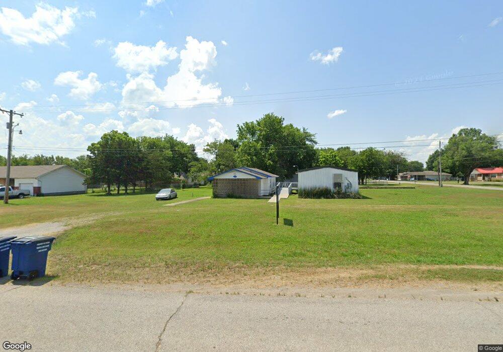 403 E Main St, Chouteau, OK 74337 - photo 1