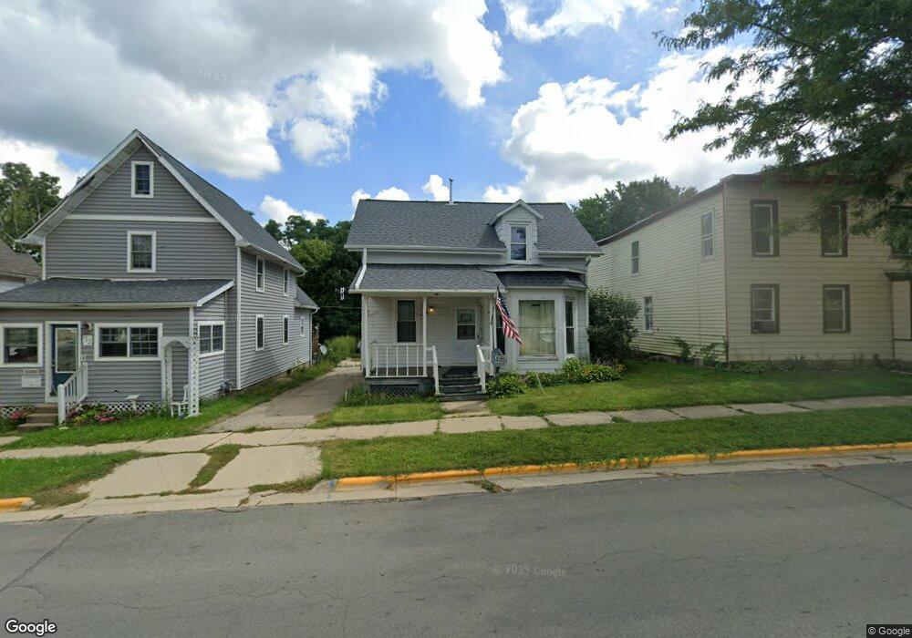 48 N Madison St, Evansville, WI 53536 - photo 1