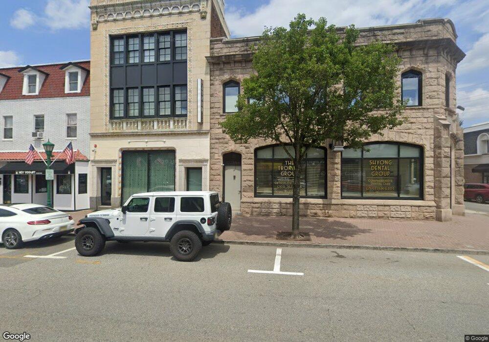 229 Closter Dock Rd unit Ground Floor, Closter, NJ 07624 - photo 1