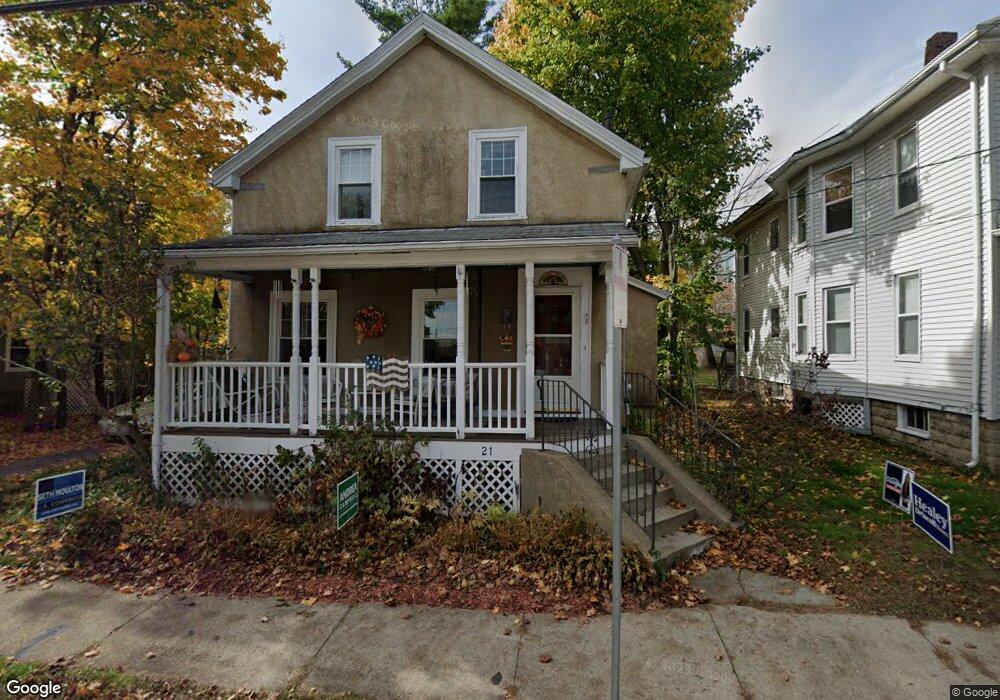 21 Lake St, Wakefield, MA 01880 - photo 1