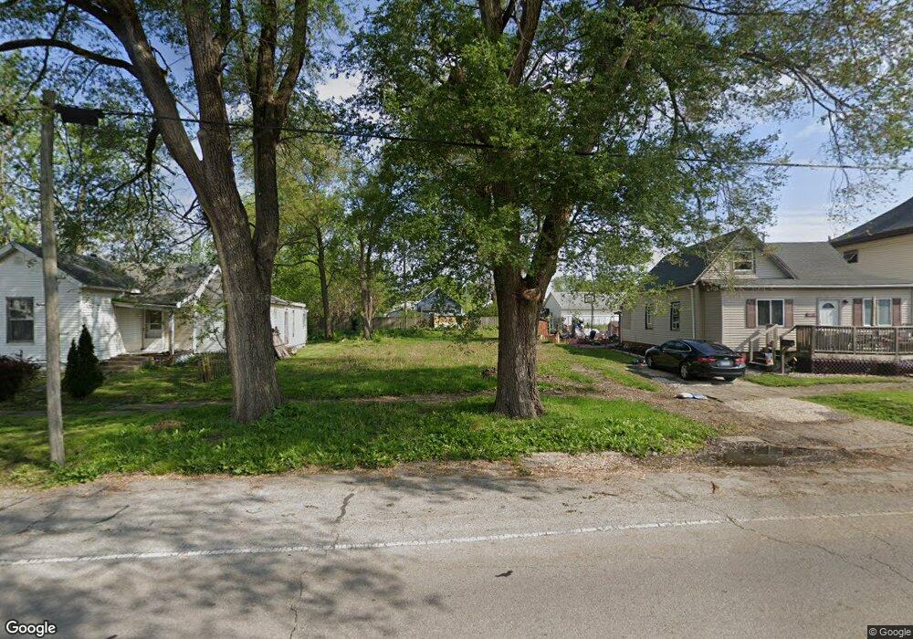 2220 Charleston Ave, Mattoon, IL 61938 - photo 1