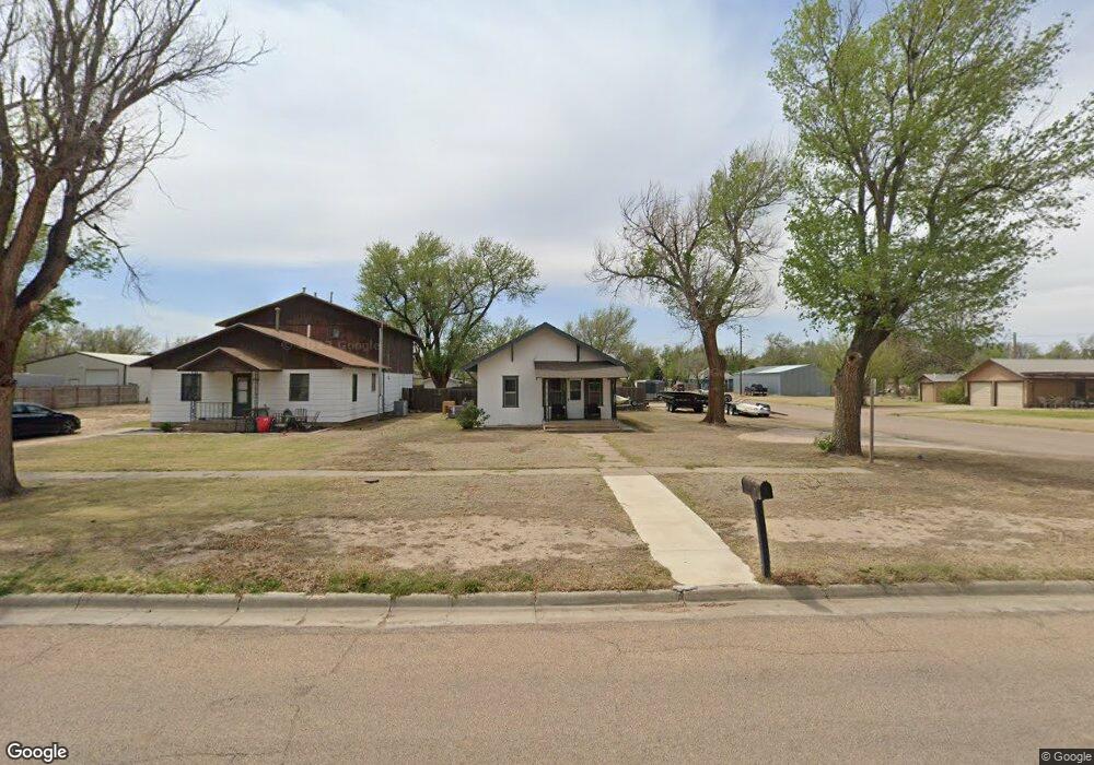 901 S Harrison St, Hugoton, KS 67951 - photo 1