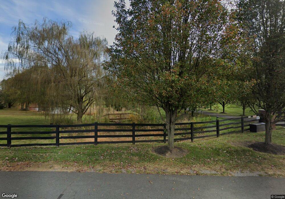 16782 Falconhurst Dr, Purcellville, VA 20132 - photo 1