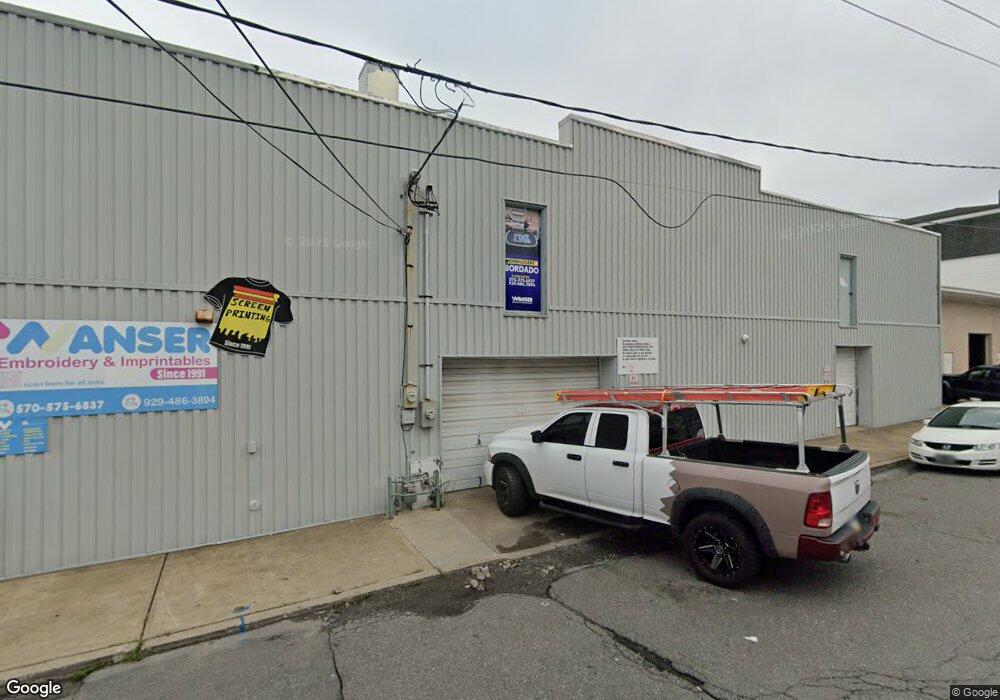 223 E Mine St, Hazleton, PA 18201 - photo 1