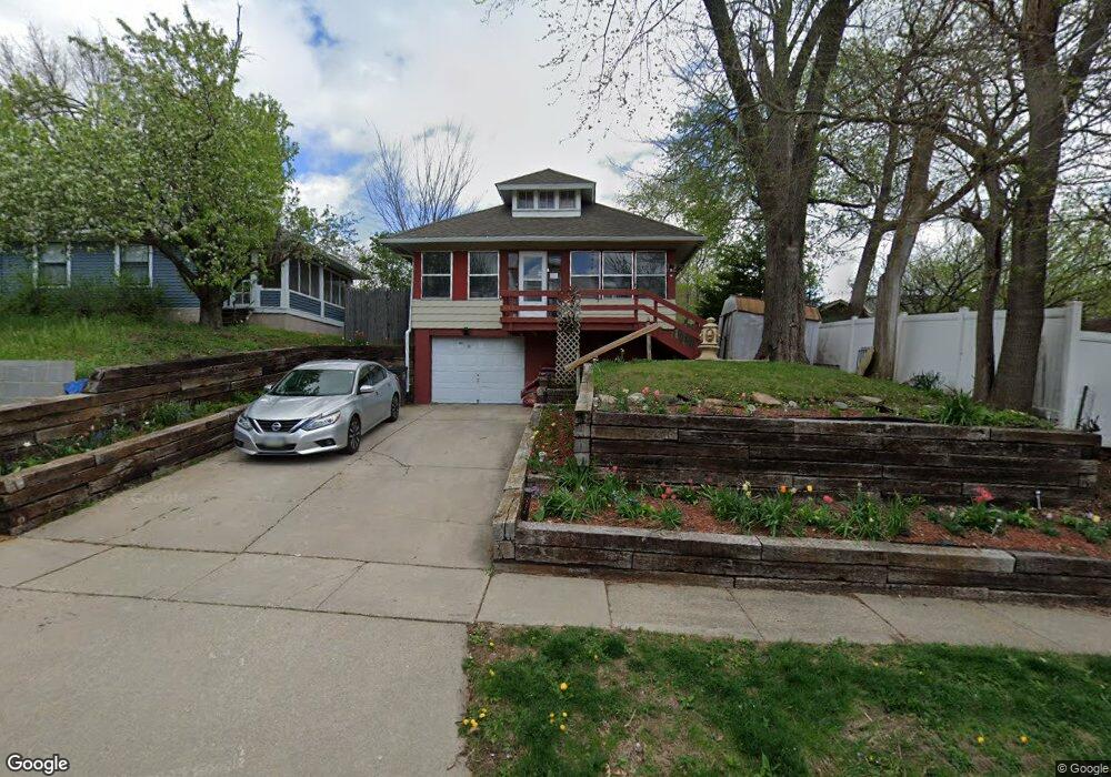 655 37th St, Des Moines, IA 50312 - photo 1