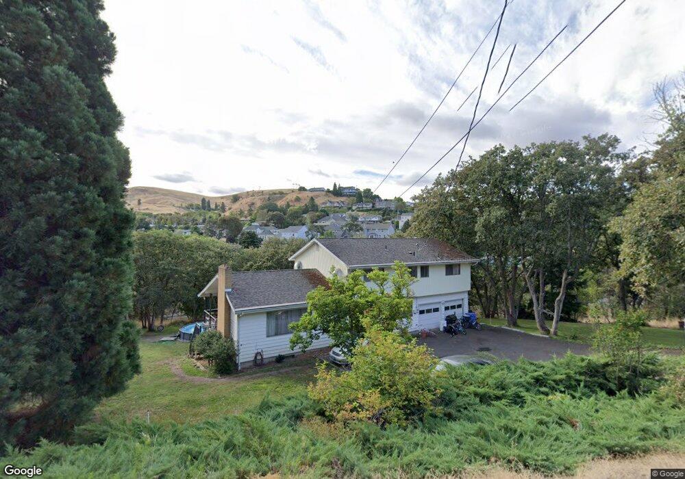 1520 E 18th St, the Dalles, OR 97058 - photo 1