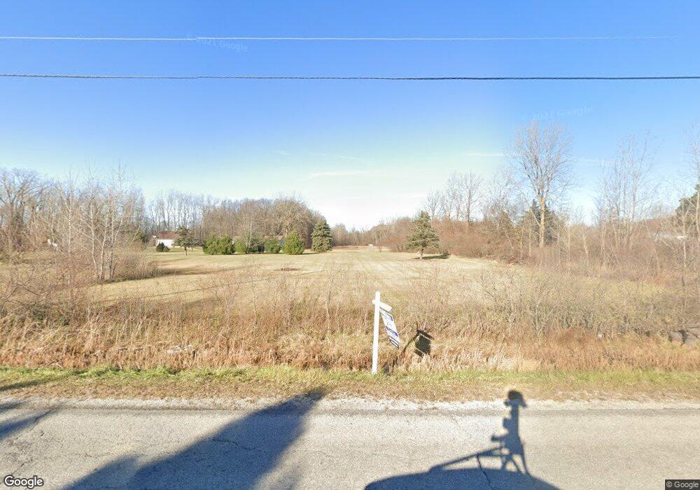 606 W Newburg Rd, Carleton, MI 48117 - photo 1