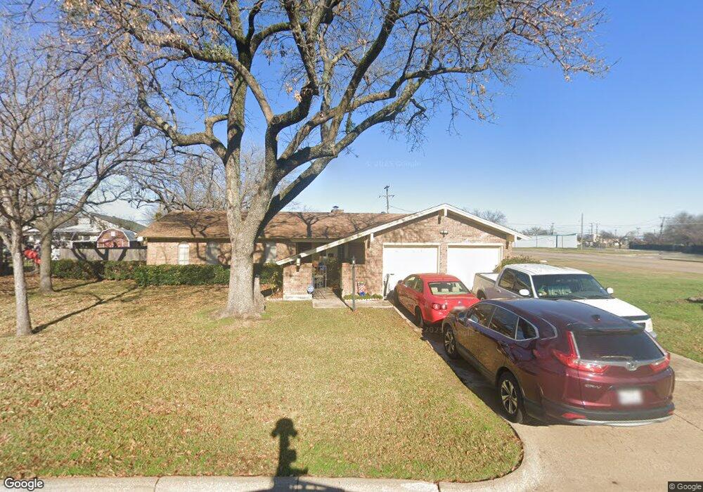 8213 Jerrie jo Dr, North Richland Hills, TX 76180 - photo 1