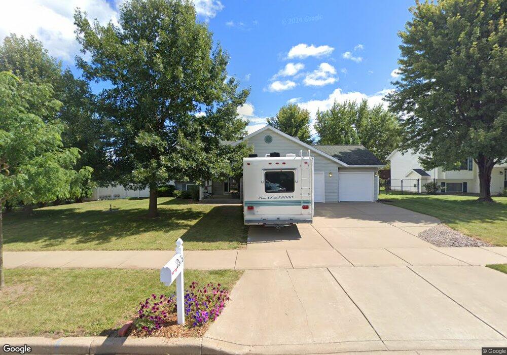 2315 Deblene Ln, Eau Claire, WI 54703 - photo 1